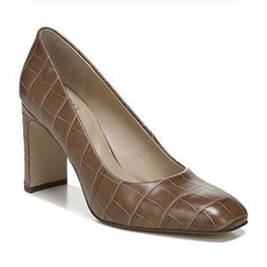 NEW Franco Sarto Gianna Pumps Beige Croc Leather sz 9